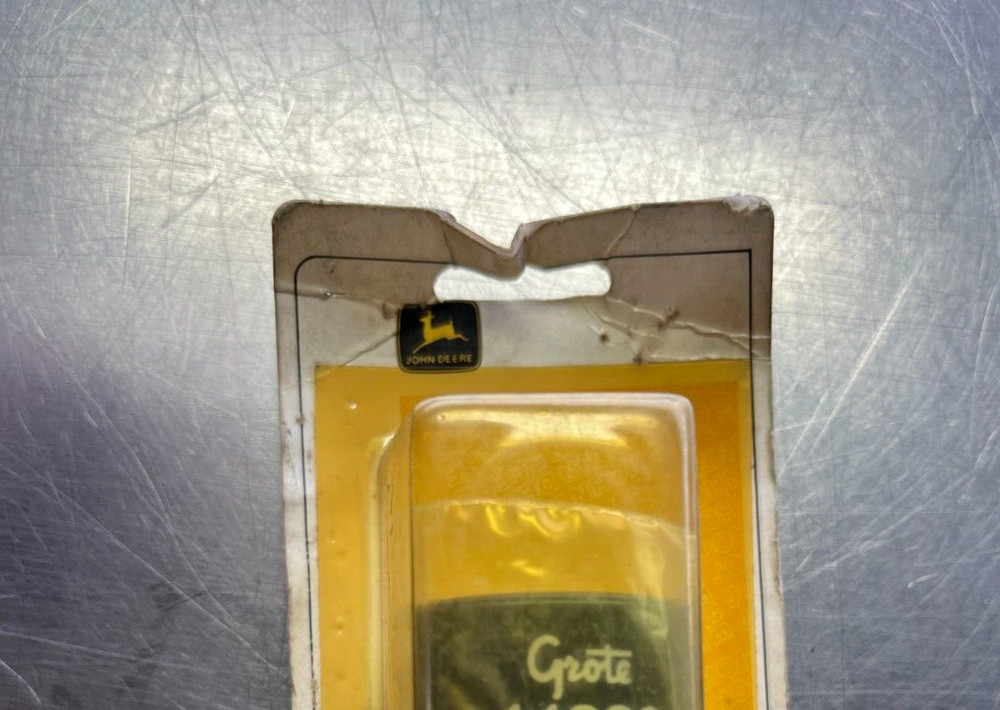 AR21858   Genuine OEM   John Deere    FLASHER