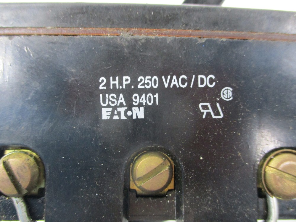 EATON E-1417 TOGGLE SWITCH NSNP