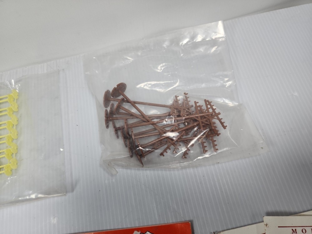 BACHMANN ATLAS Model Train Accessories Booklets a lot