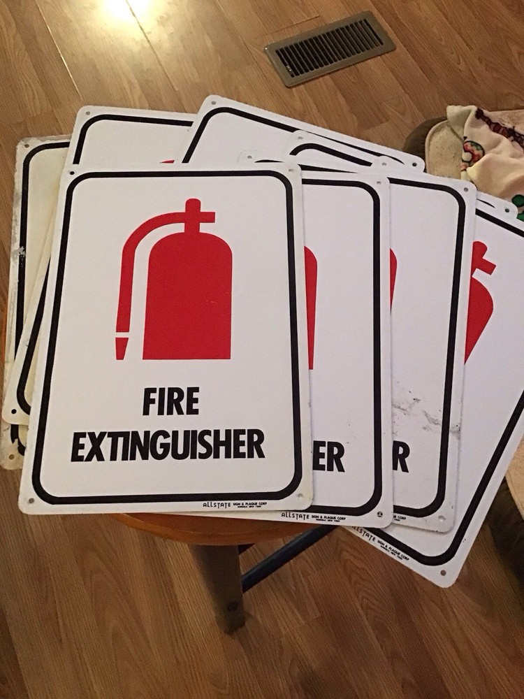 Sign- Fire Extinguisher