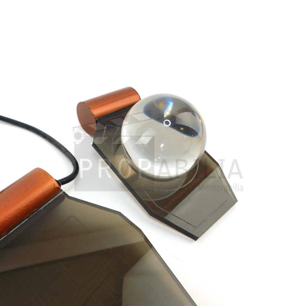 UPLOAD Horizon Desk Set Original Prop (1012-2811)