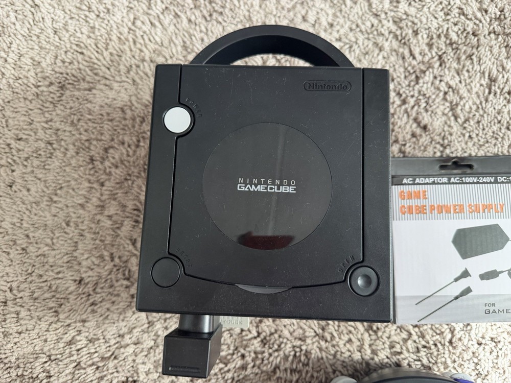 Nintendo GameCube Black Console DOL-001 / 1 Controller & Cords Bundle Tested