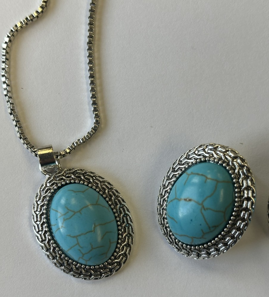 DIY Turquoise Necklace and Earrings Set