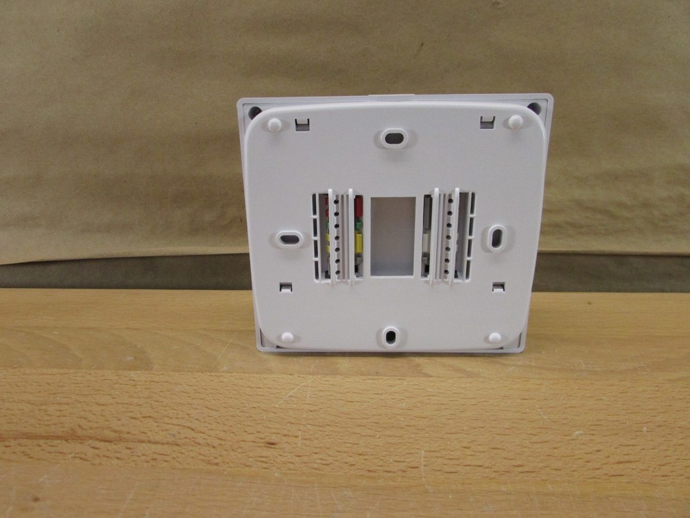 Pro1 Digital Universal Thermostat, Programmable, Heat Pump / Conventional