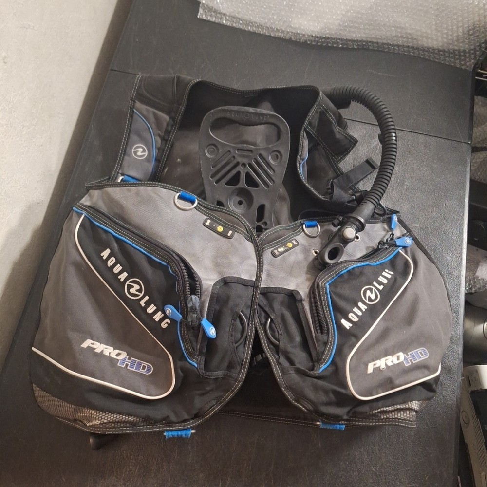 Aqualung Pro HD Size XL extra Large Xtra Good condition!