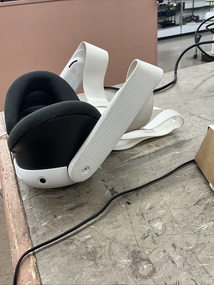 Meta Quest 3 512GB VR Headset - White