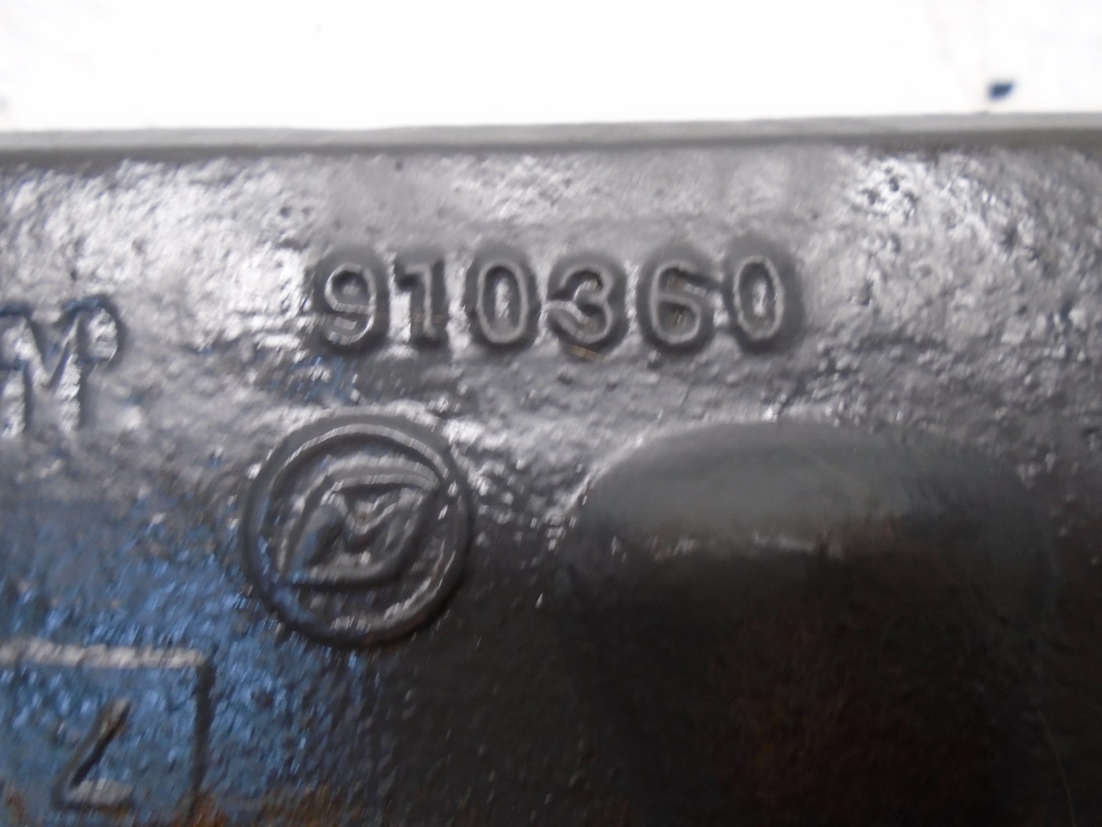 Y3 OMC Cobra 3.0L Thermostat Housing 910360 0910360 910303 0910303