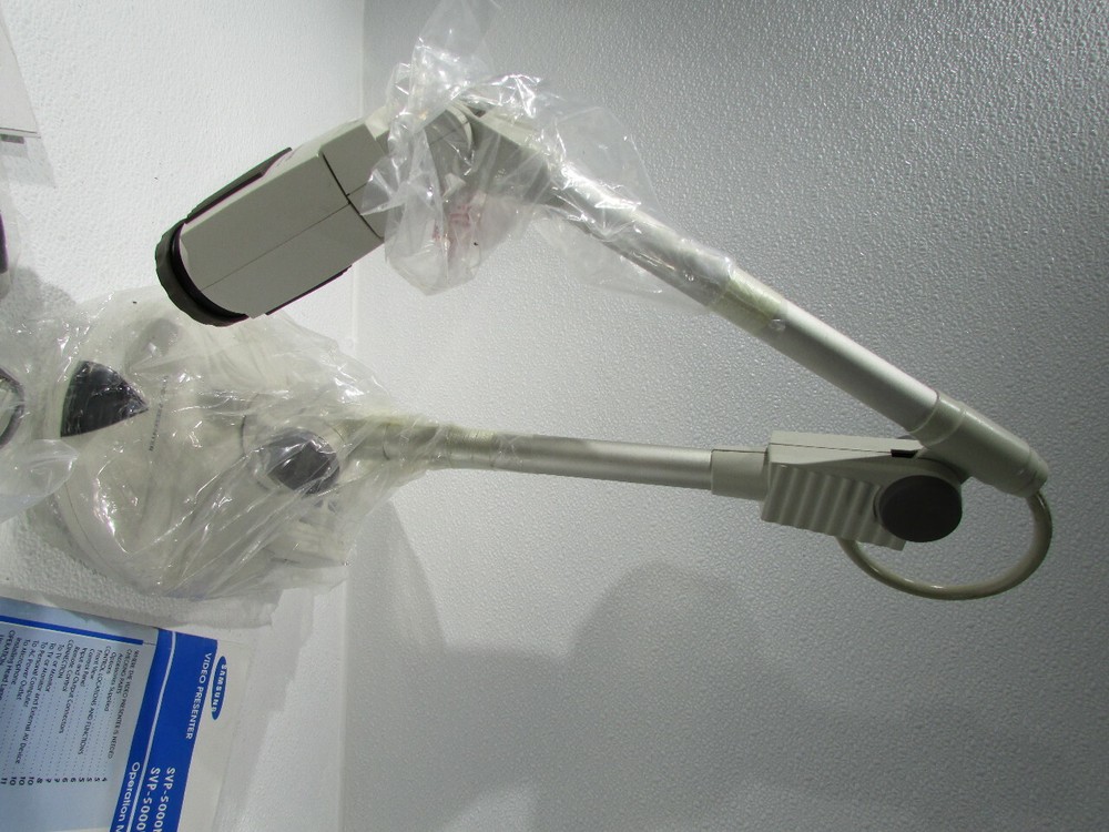 SAMSUNG LCD5000 VIDEO PRESENTER