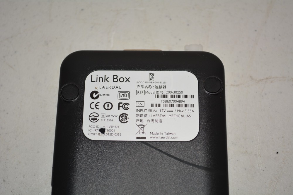 ^ Laerdal Link Box 200-30250 #D988