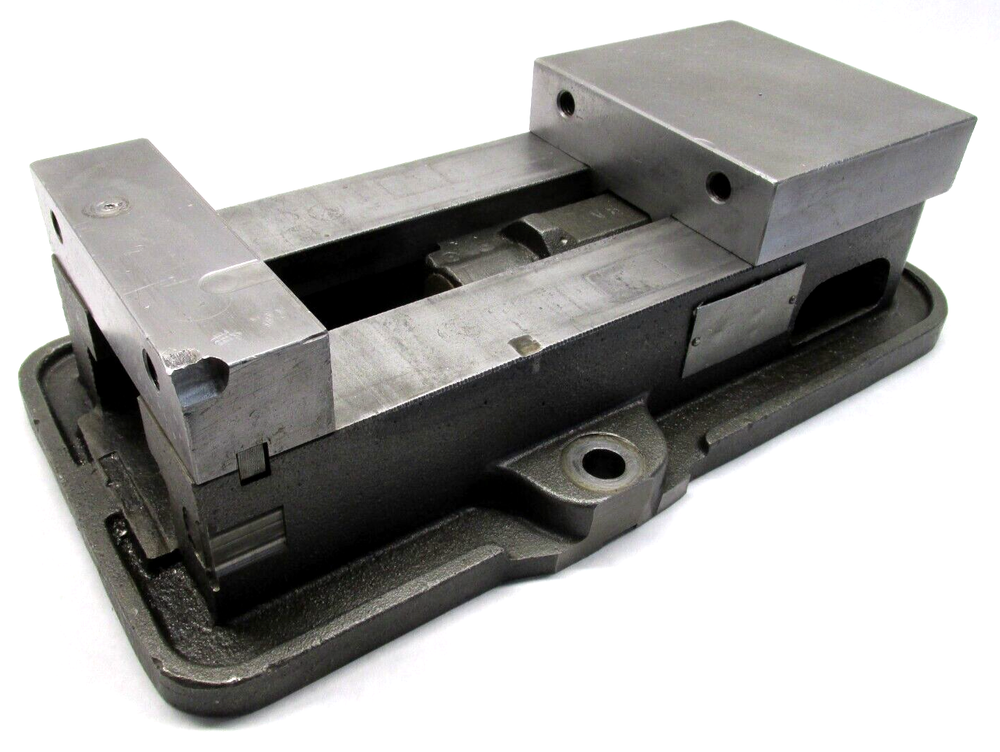 KURT ANGLOCK 6" MILLING MACHINE VISE - #D60