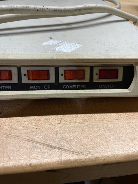 Vintage Computer Power 5 Switch Controller and Surge Suppressor