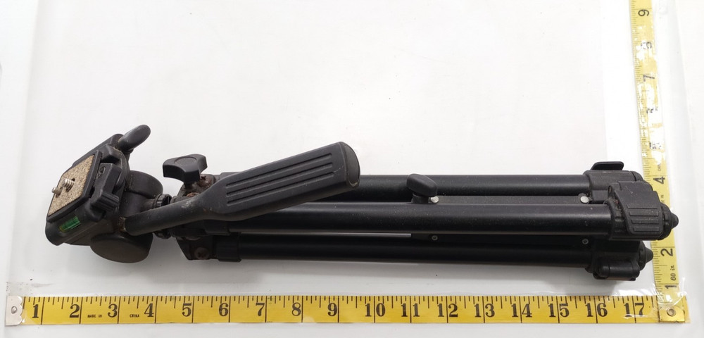 Quantaray leveling machine collapsible tripod stand