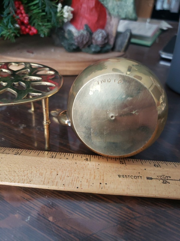 Decorative Kuwait Tea Pot With Stand