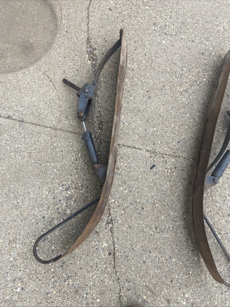 John Deere Spitfire 340 skis Snowmobile