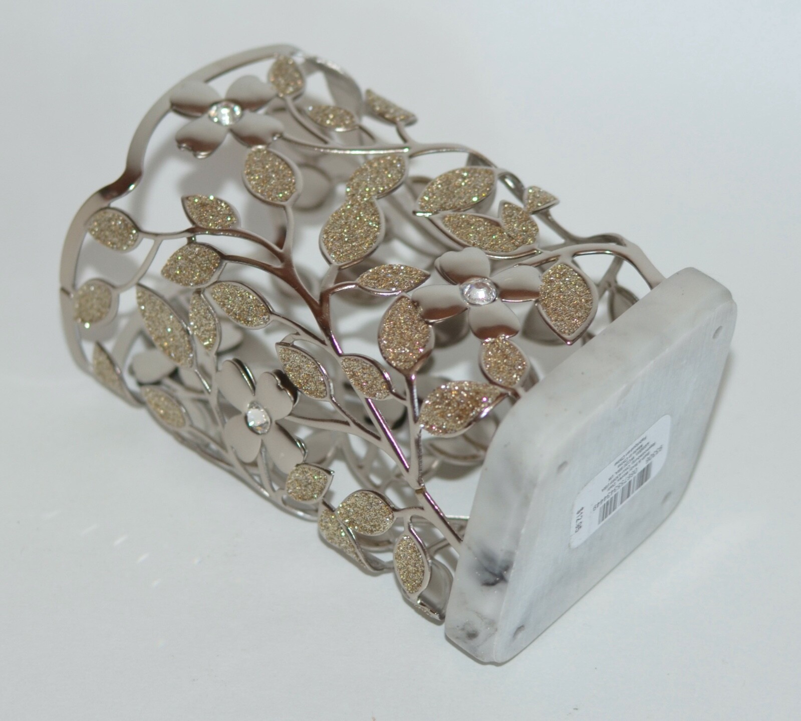 BATH & BODY WORKS DOGWOOD FLOWER MARBLE GENTLE FOAMING HAND SOAP SLEEVE HOLDER