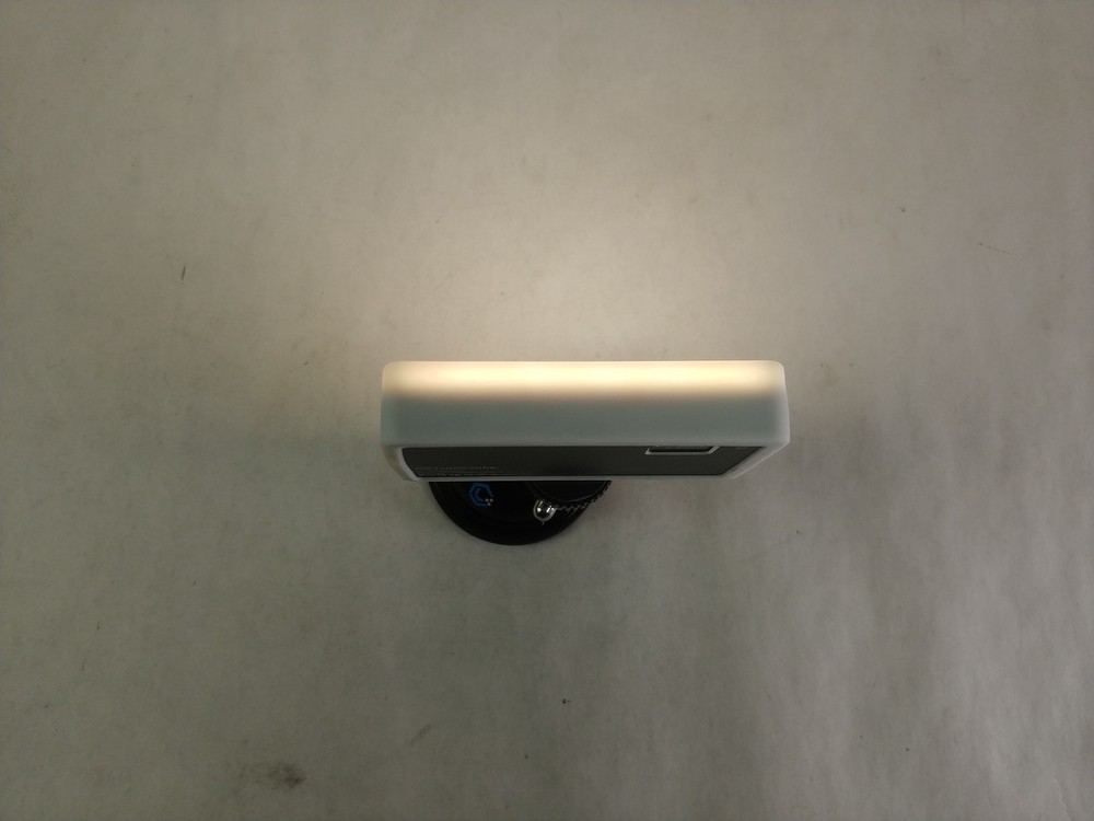 Lumecube LC-PANELMINI1 Smart LED Light and diffuser.