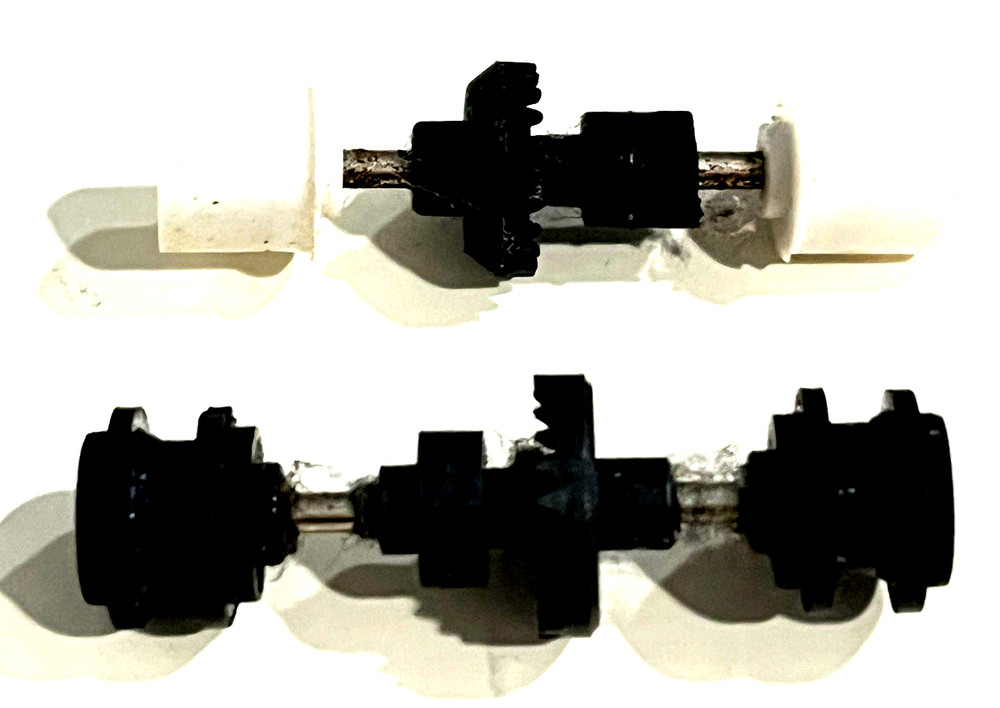 AFX 1/64 3 x Rear Axles