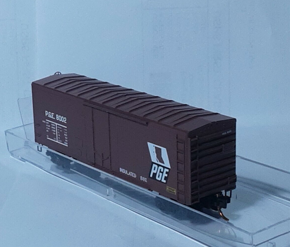 Micro-Trains Line #074 00 160 Pacific Great Eastern Boxcar