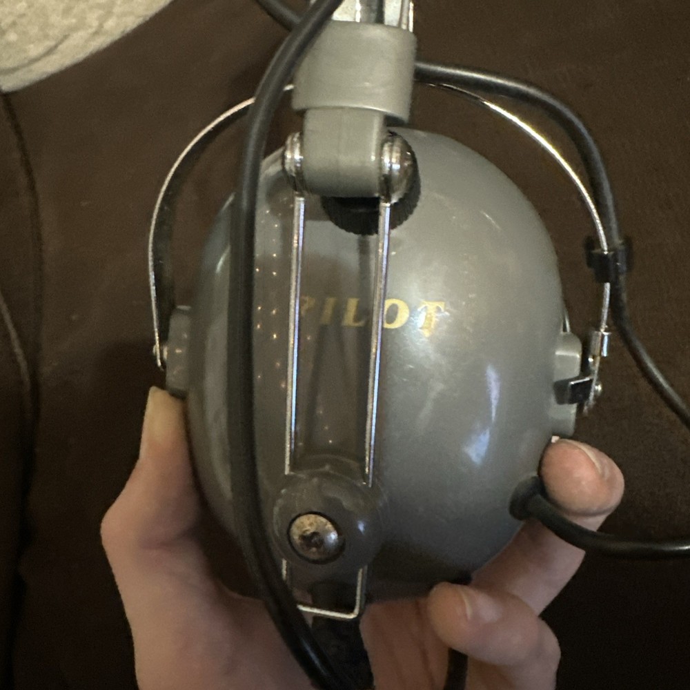 Pilot Avionics PA11–40 Headset