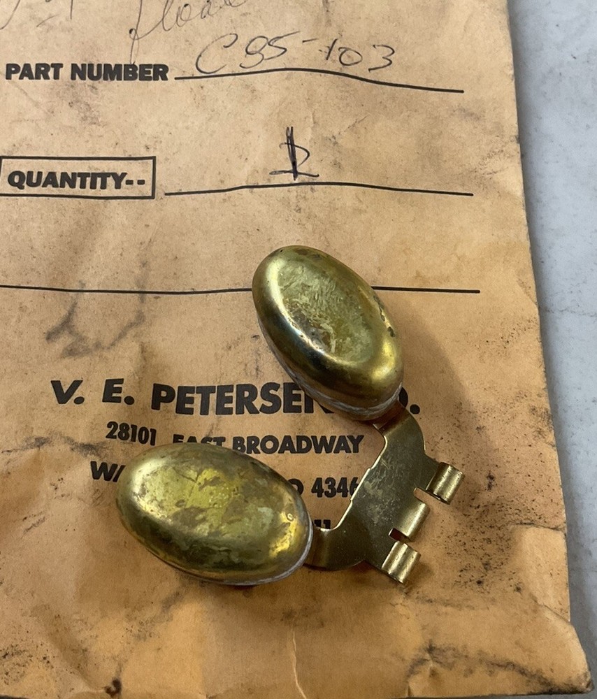 NOS C85-103 Wisconsin Brass Float OEM