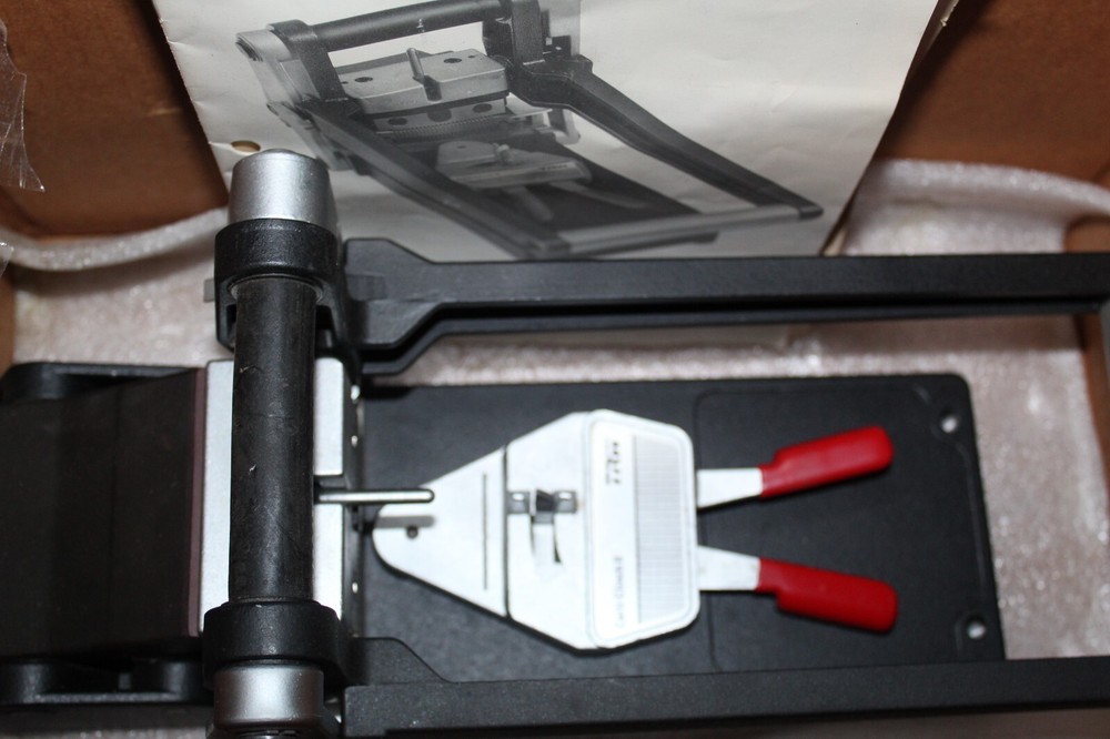TRW Certi-Clinch II Connector Termination Tool  With Instruction