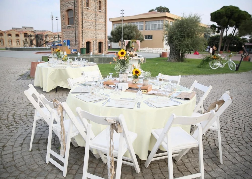 YMHPRIDE 24 Pack Plastic Table Cloth Disposable, 96 Inch Ivory Disposable Tab...