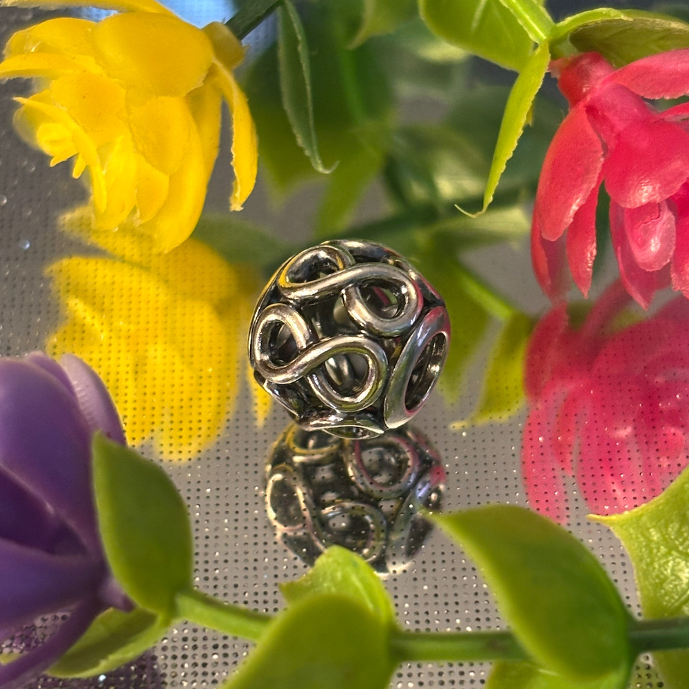 Pandora 💖 Openwork Infinity Charm 🌟💫