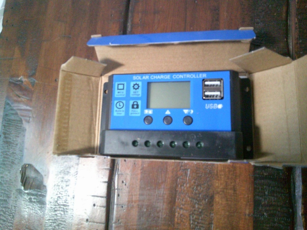 USB Output Solar Panel Controller, 20A 12V/24V Solar Panel Controller LCD