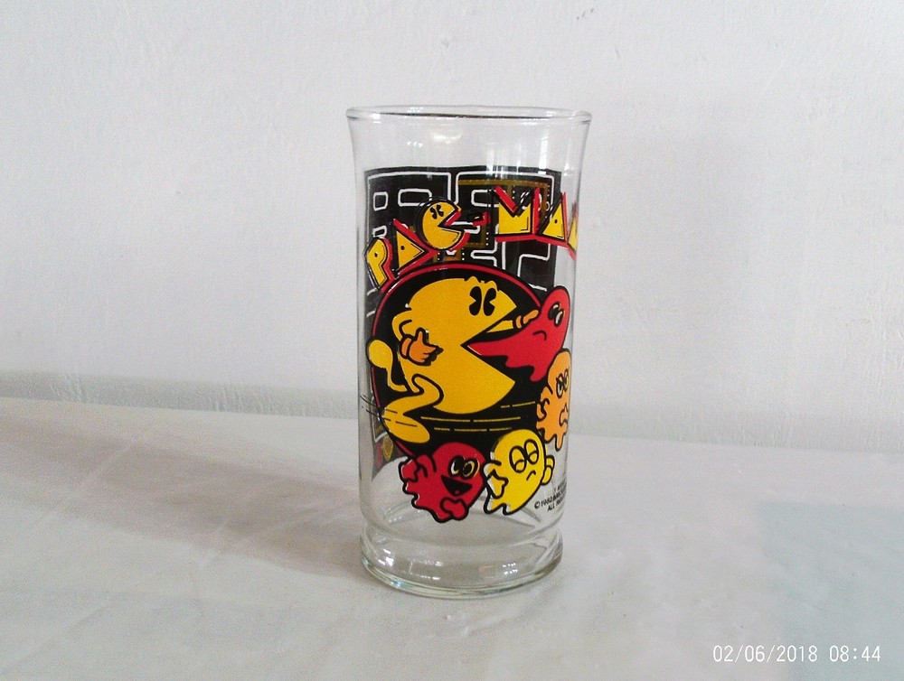 VINTAGE 1982 PACMAN MS PACMAN  ***   GLASS   ***  RARE !!!