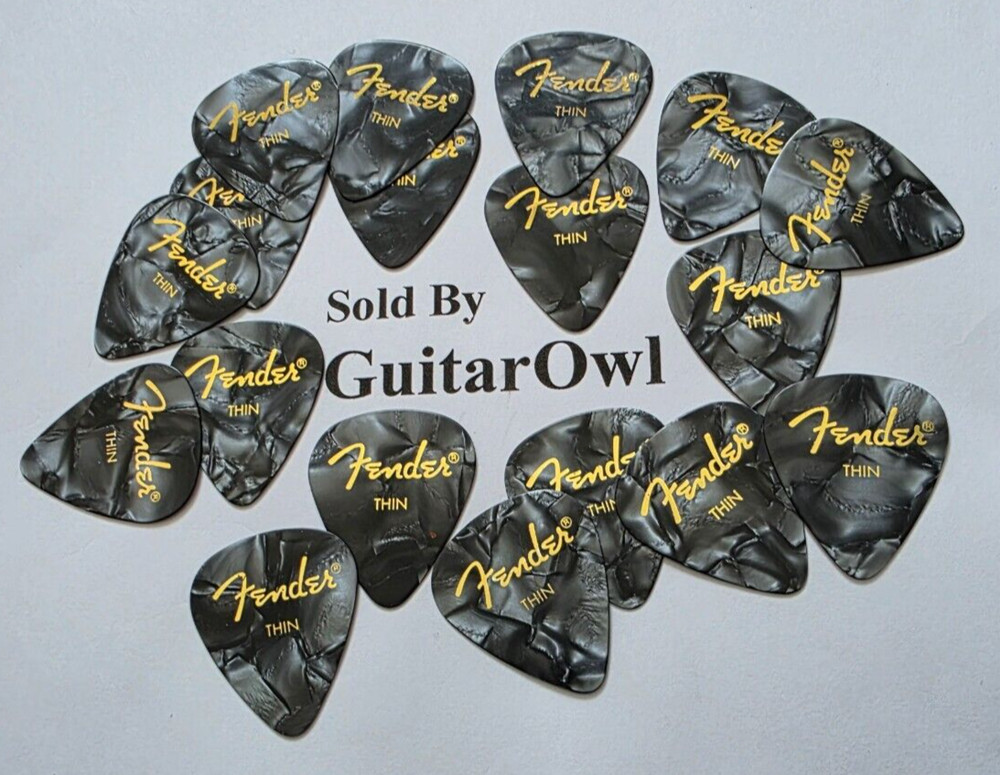 FENDER THIN GUITAR PICKS BLACK MOTO 18 picks