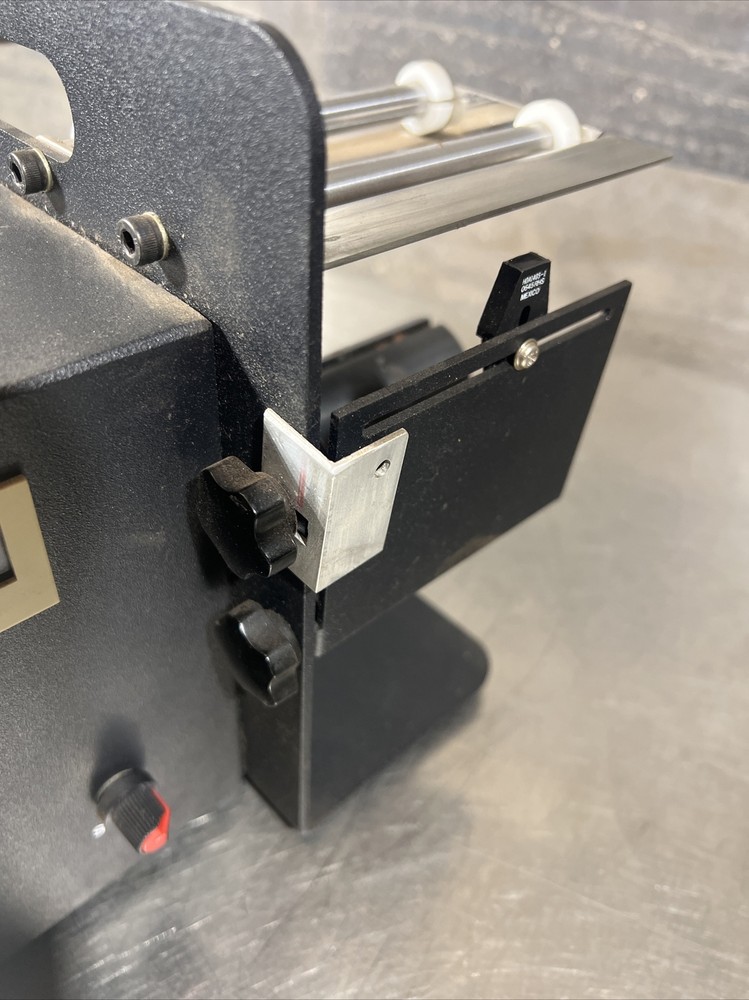 Tach-It Semi-Automatic Label Dispenser. Missing A Few Parts. Please Read