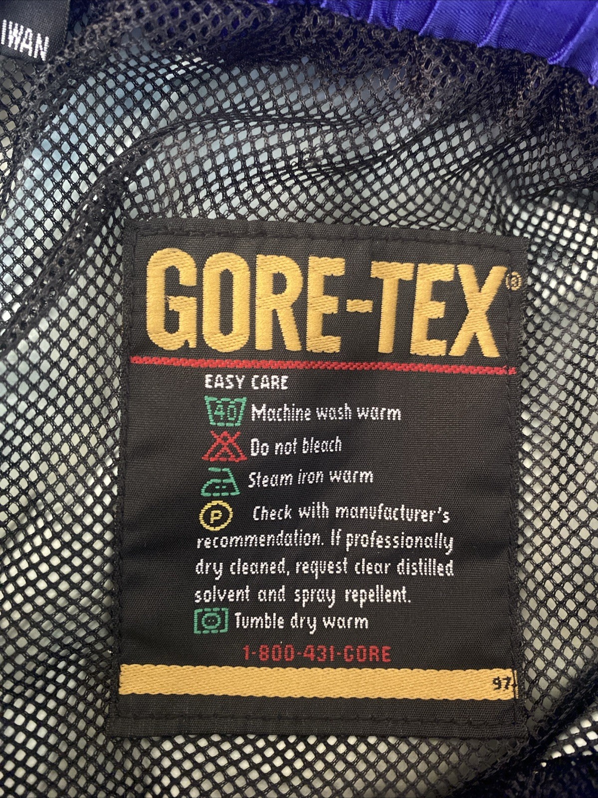 Mountain Hard Wear Gore-Tex Waterproof Pants Shell Small 26x27 Ankle Zip Purple