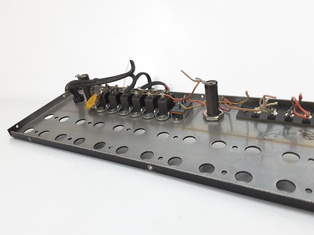 MCINTOSH C32 PREAMPLIER PARTS: BACK PANEL