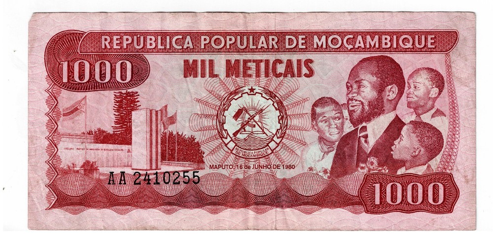 Africa 8 Different Banknotes