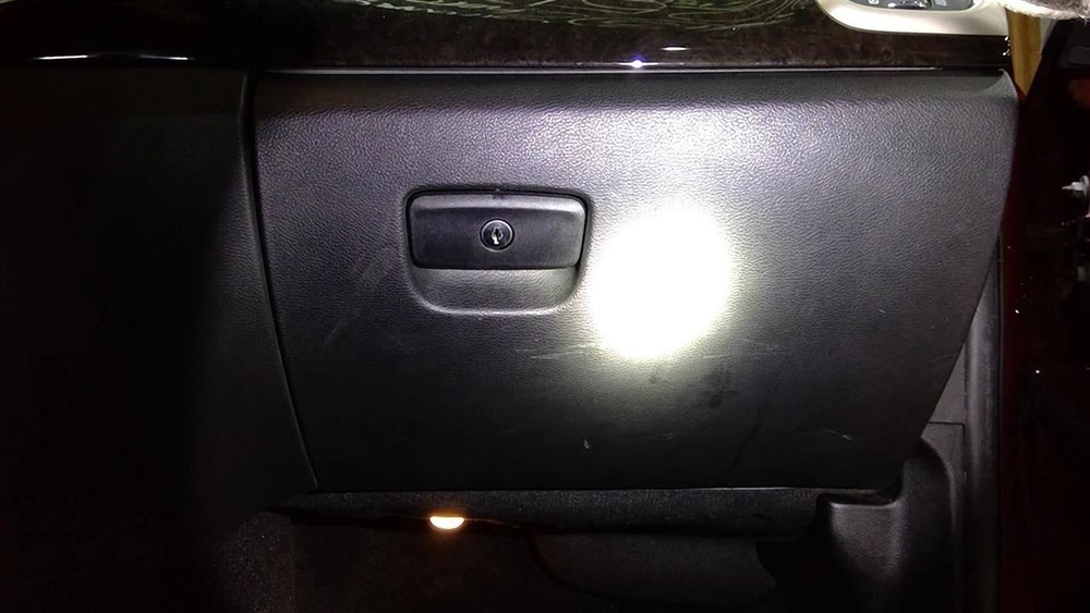 GRANDCHER 2013 Glove Box 963501