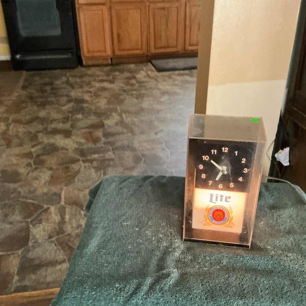 Vintage Miller Lite Bar Lighted wall clock Tested Read