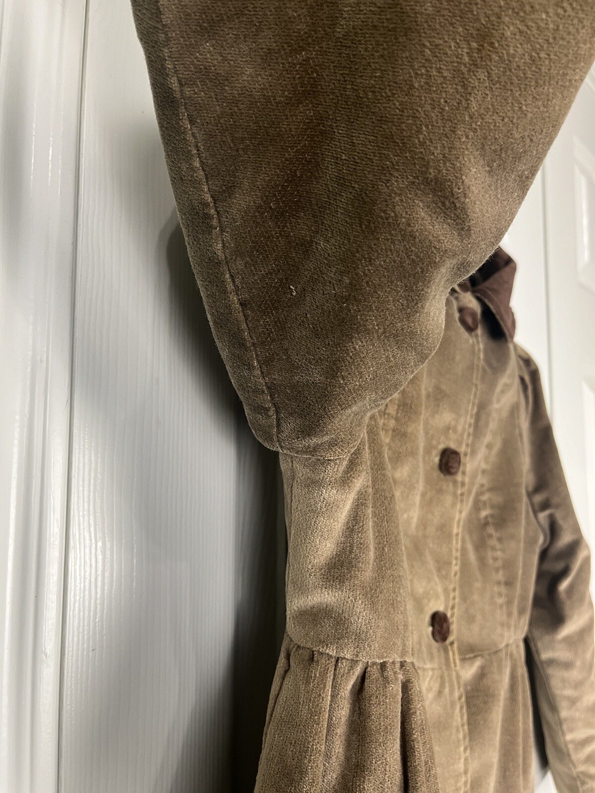 Jiminy Brown Vintage Girls Coat Size 10