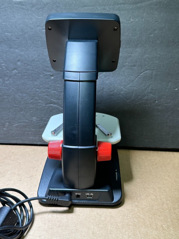 Celestron Cosmos, 5 MP Camera, LCD Digital Microscope. Tested!