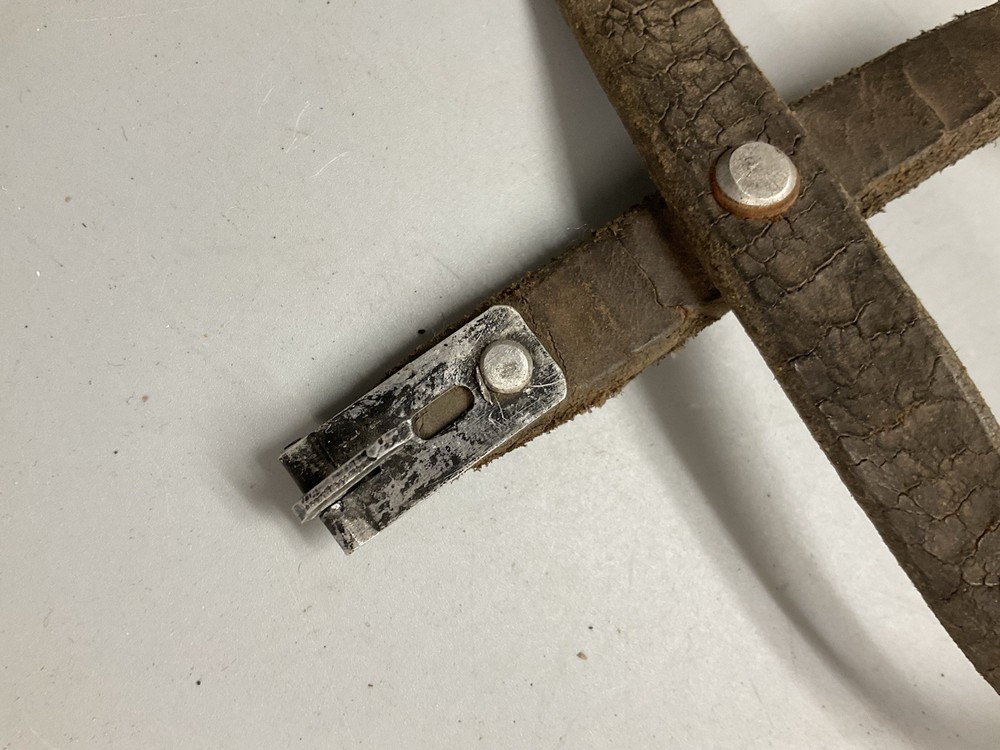 WWII German Helmat Carrier bb162