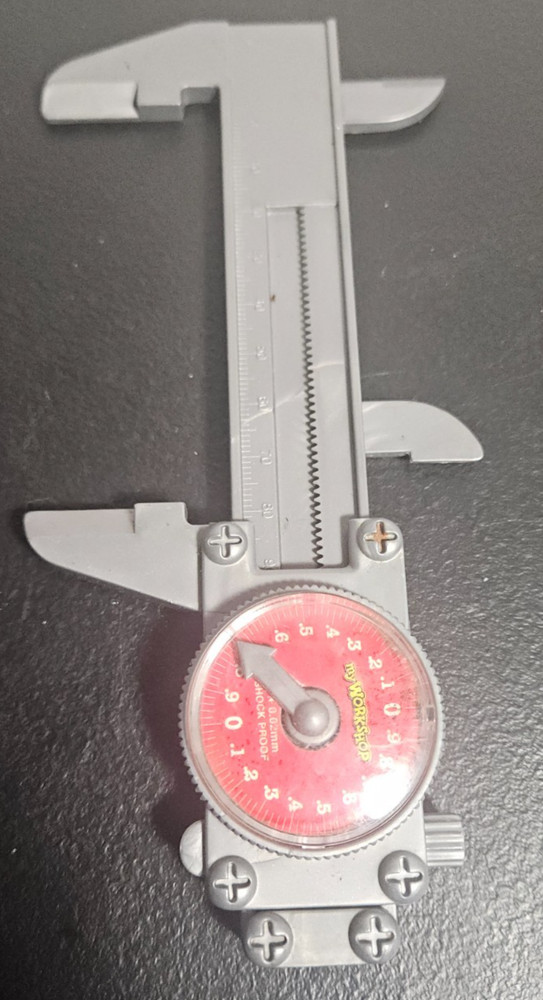MY WORKSHOP. MEASURING TOY CLAMP. SHOCKPROOF.