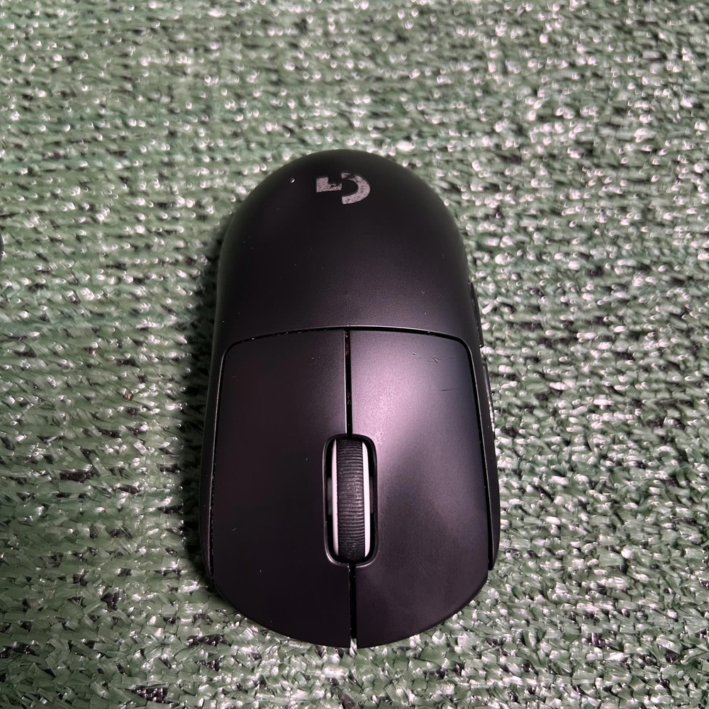 Logitech PRO super light Wireless Gaming Mouse (read desc)