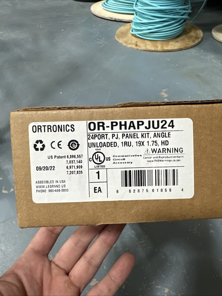 Ortronics OR-PHAPJU24 - Unloaded Angled Patch Panel 24-Port 1RU -EXCELLENT
