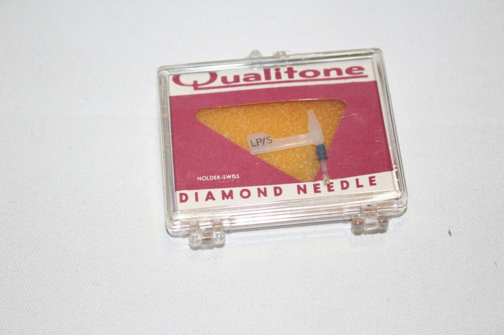 QUALITONE REPLACEMENT STEREO DIAMOND NEEDLE 1700XD NEW OLD STOCK