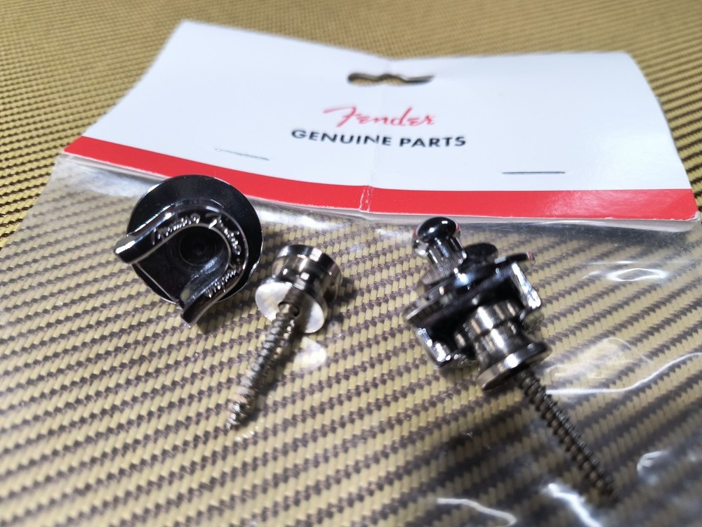 Genuine Fender Strap Locks And Extra Buttons