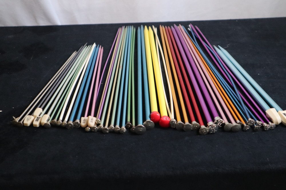 KNITTING NEEDLES LARGE LOT Assorted Sizes Color Styles 24Prs