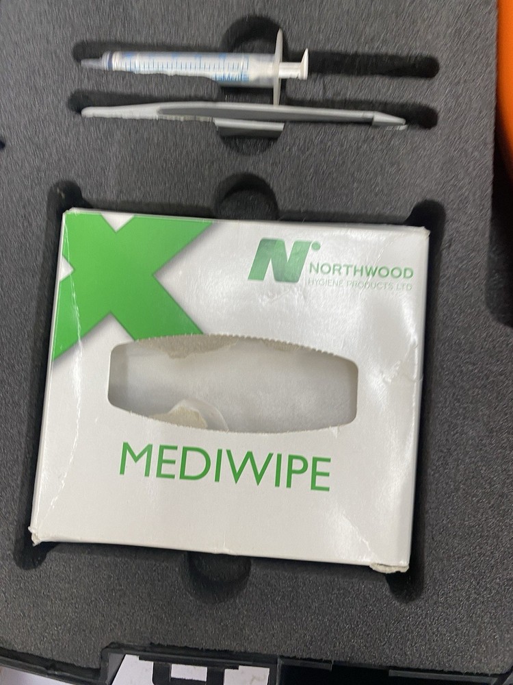 Elcometer E130-SSP /SPC Salt Contamination Meter Version 2.00 With Case