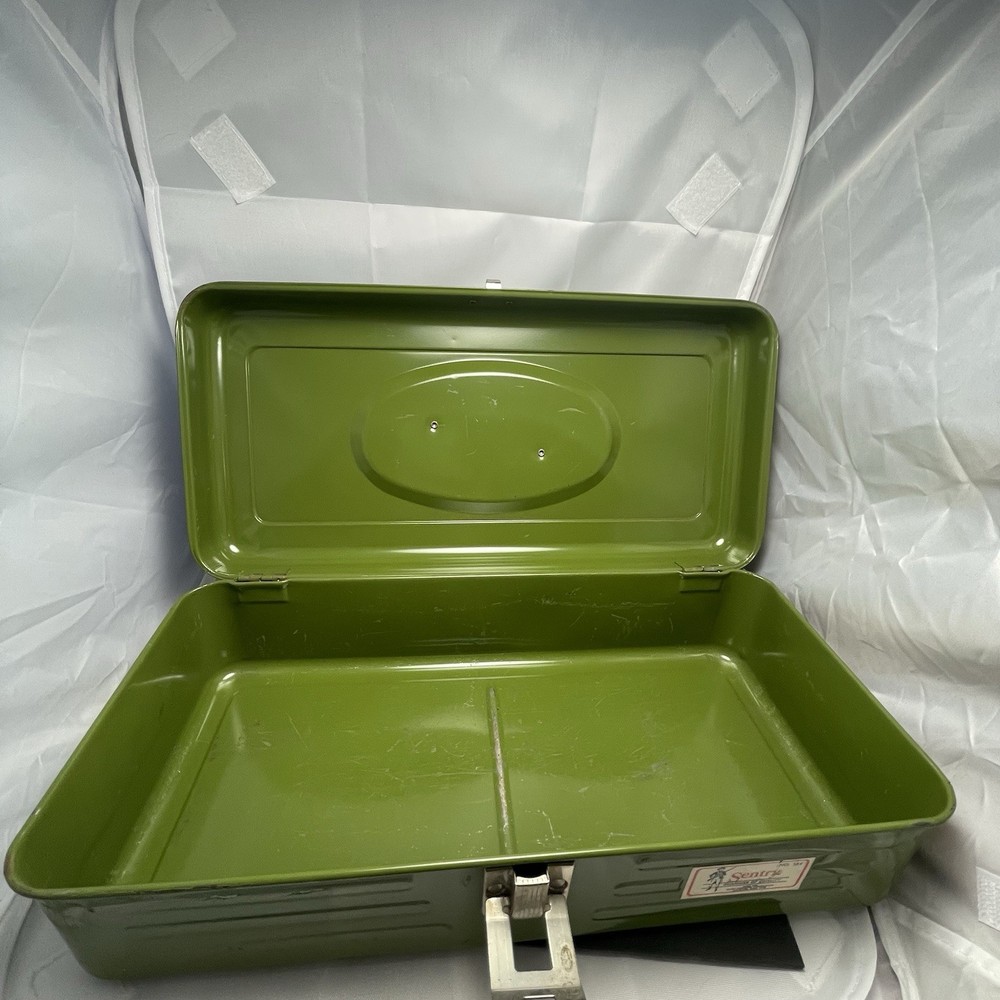 Vintage Sentry #184 Tool Box , Green