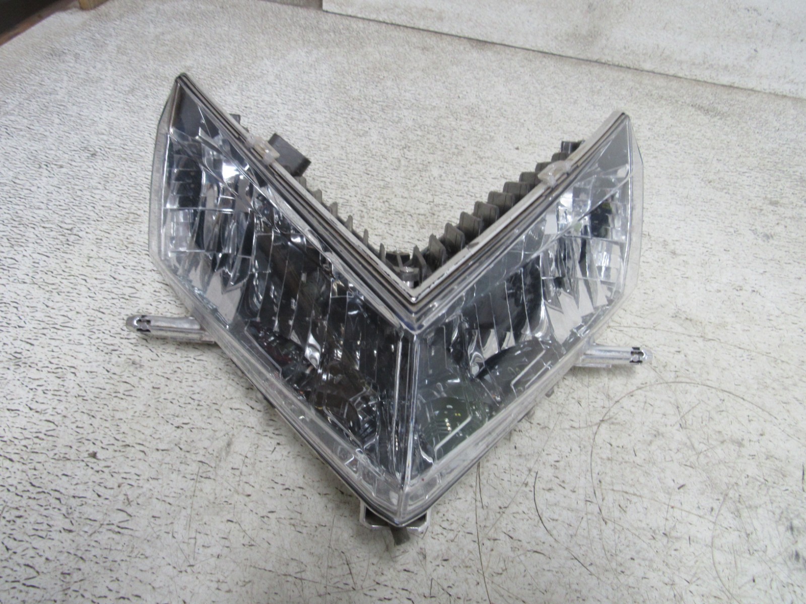 21 POLARIS RMK PRO 850 AXYS KHAOS HEADLIGHT HEAD LIGHT LAMP STOCK OEM #0097