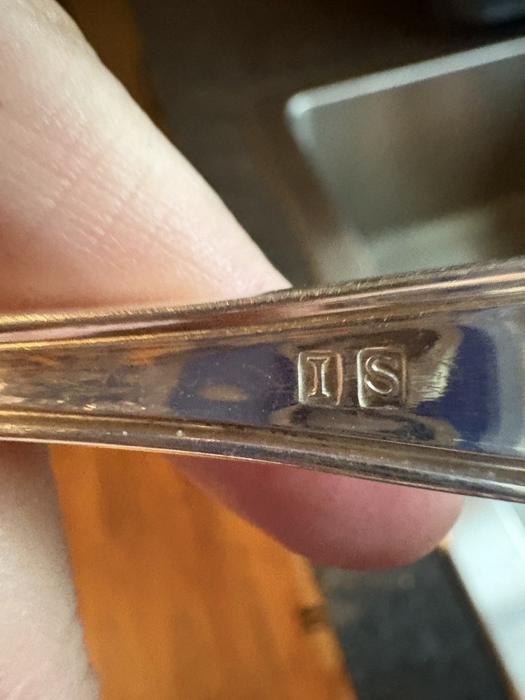 WM. ROGERS IS 1959 'MOONLIGHT' 45 PIECE FLATWARE SET