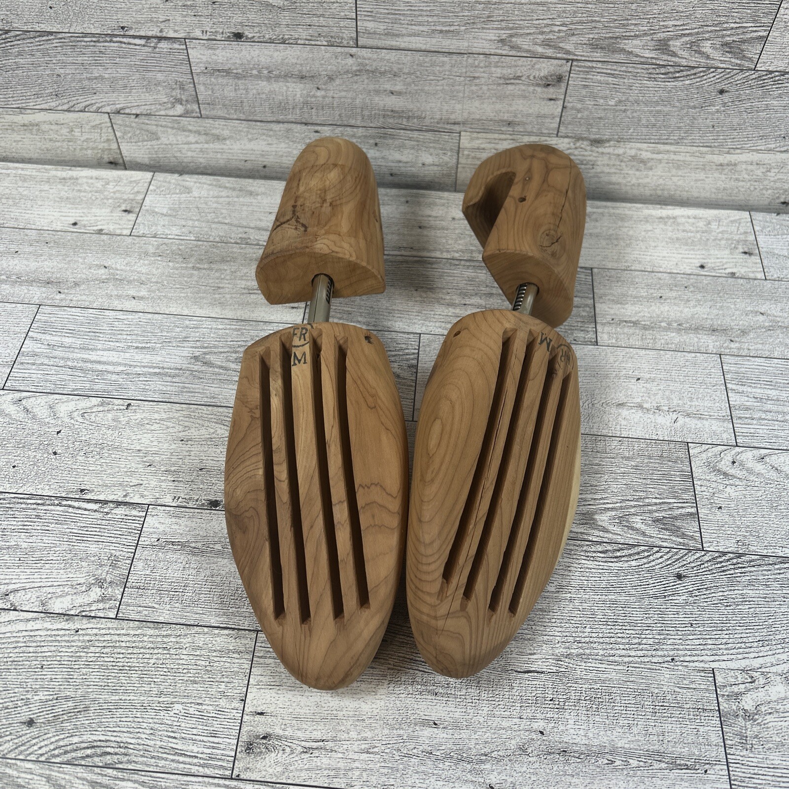 Allen Edmonds Shoe Trees Size Medium Cedar Wooden Stretchers Men's Full Toe